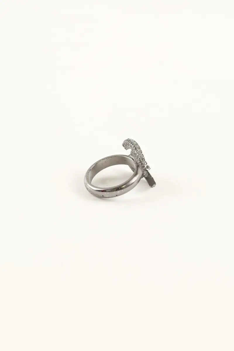 Bague logo CC pierres et strass Chanel Gris en Métal