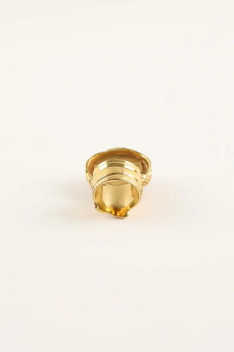 Bague Yves Saint Laurent Doré en Métal