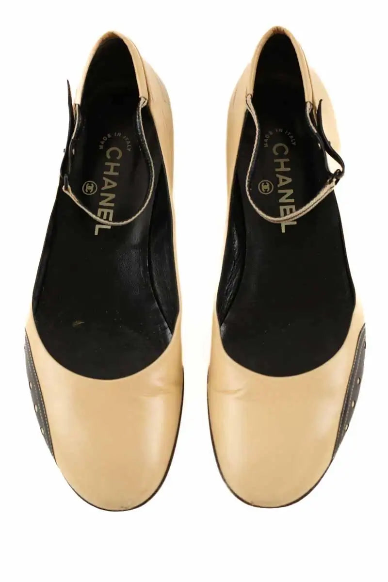 Ballerines Chanel Beige en Cuir