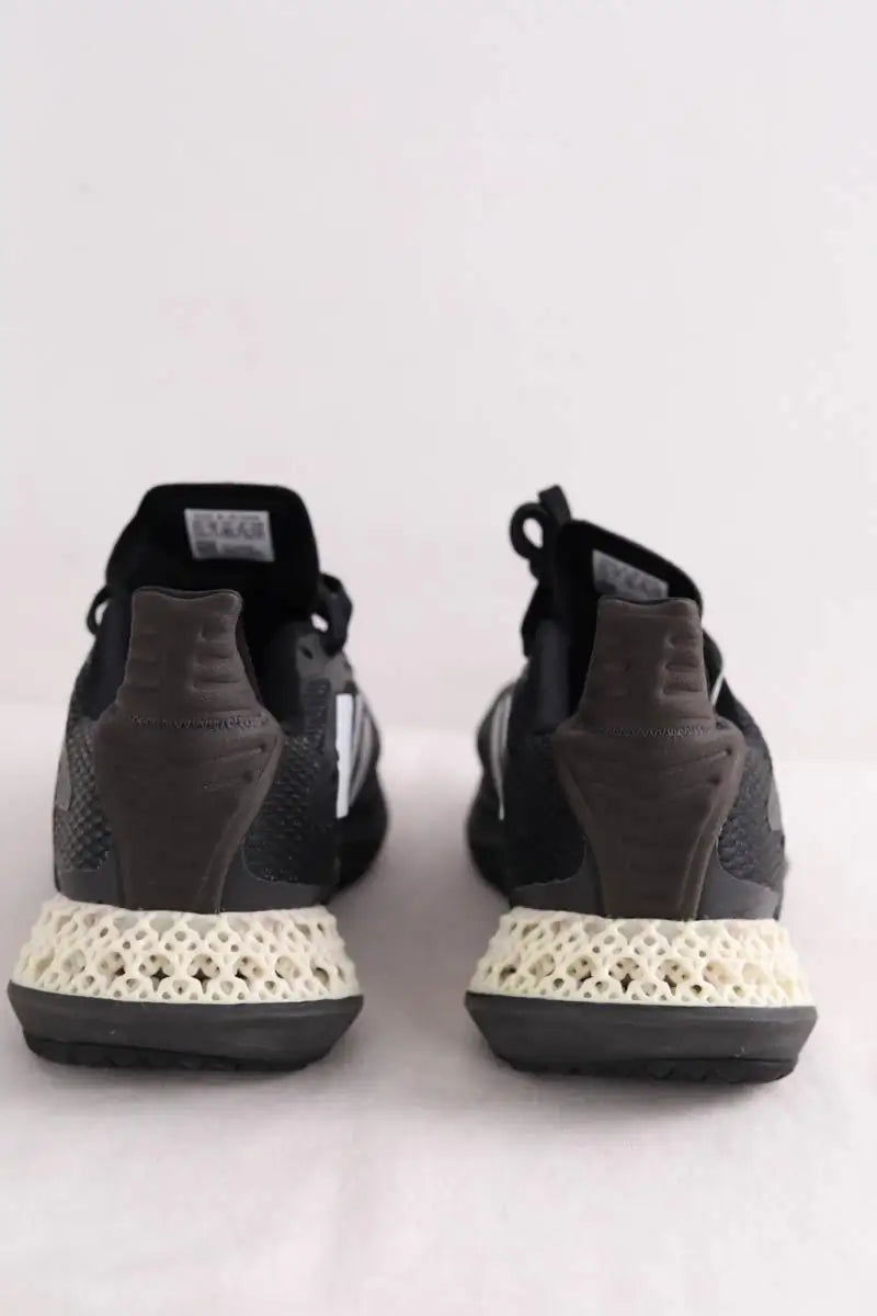 Baskets Adidas Noir en Tissu