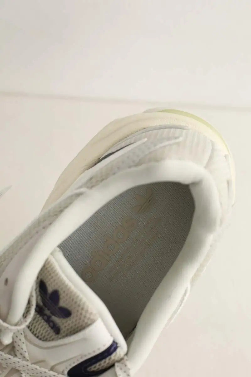 Baskets Adidas Orketro Gris en Cuir