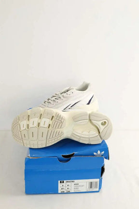 Baskets Adidas Orketro Gris en Cuir