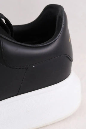 Baskets Alexander McQueen Oversized Sneakers  Noir en Cuir