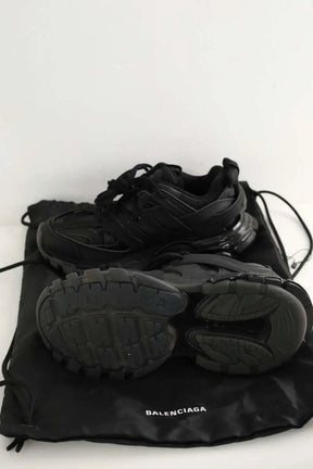 Baskets basses Balenciaga Noir en Caoutchouc