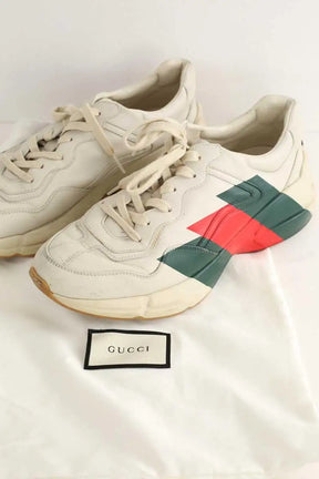 Baskets basses Gucci Beige en Cuir