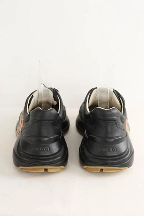 Baskets basses Gucci Noir en Cuir