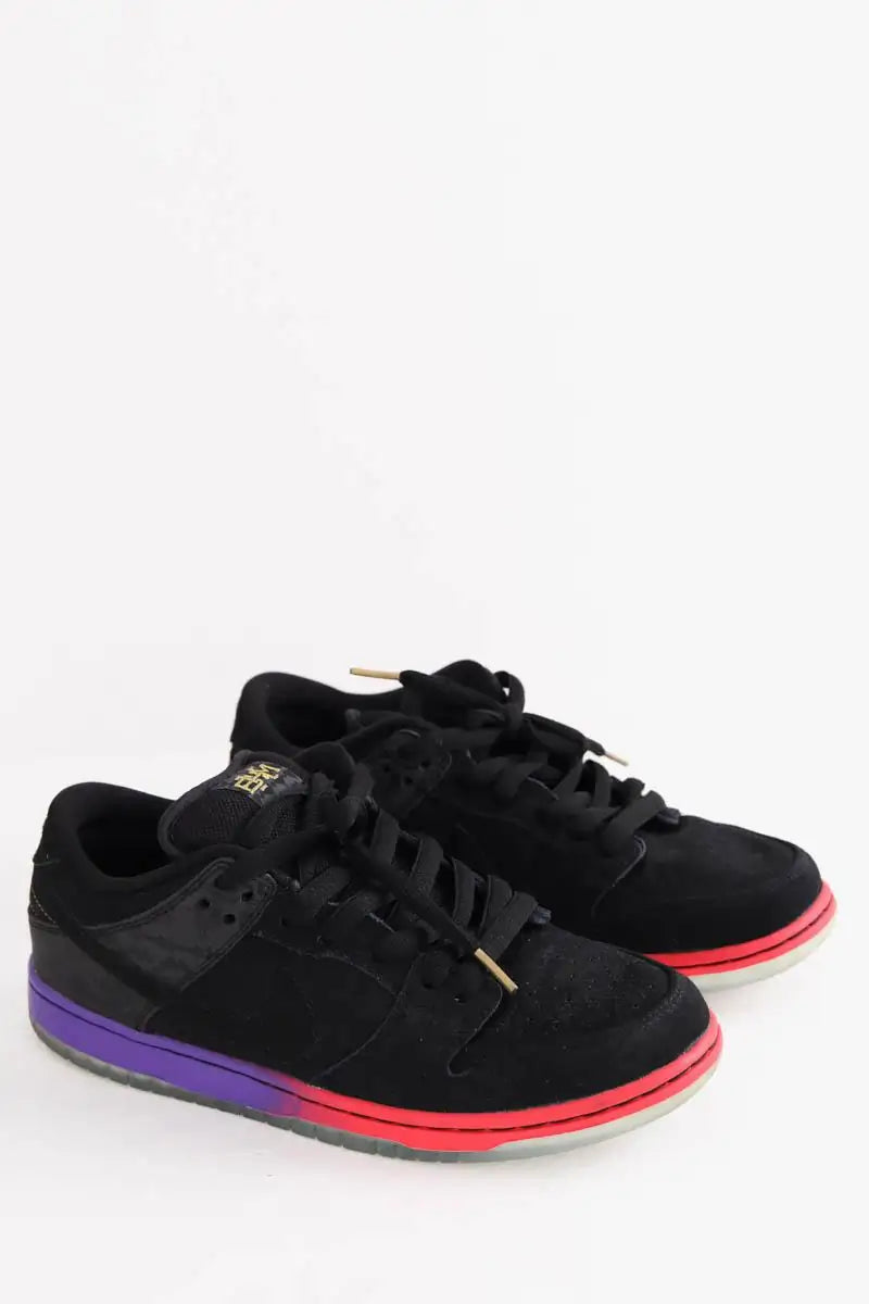 Baskets basses Nike Noir en Tissu