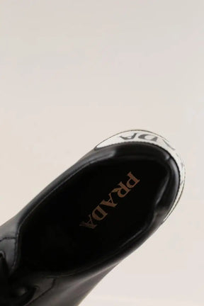 Baskets basses Prada Noir en Cuir