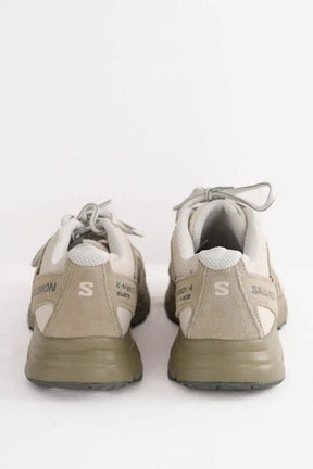 Baskets basses Salomon Beige en Daim