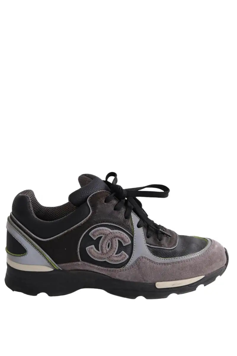 Baskets Chanel Noir en Cuir, taille 35 - Seconde Main