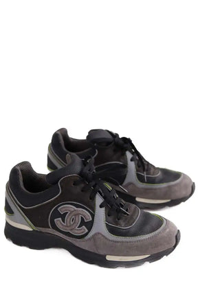 Baskets Chanel Noir en Cuir