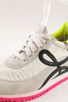 Baskets Loewe Flow runner Blanc en Cuir