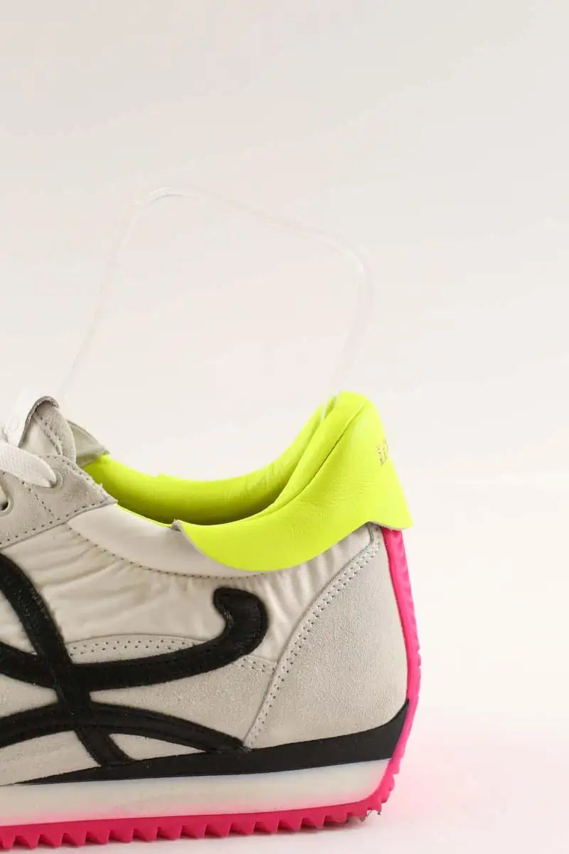 Baskets Loewe Flow runner Blanc en Cuir