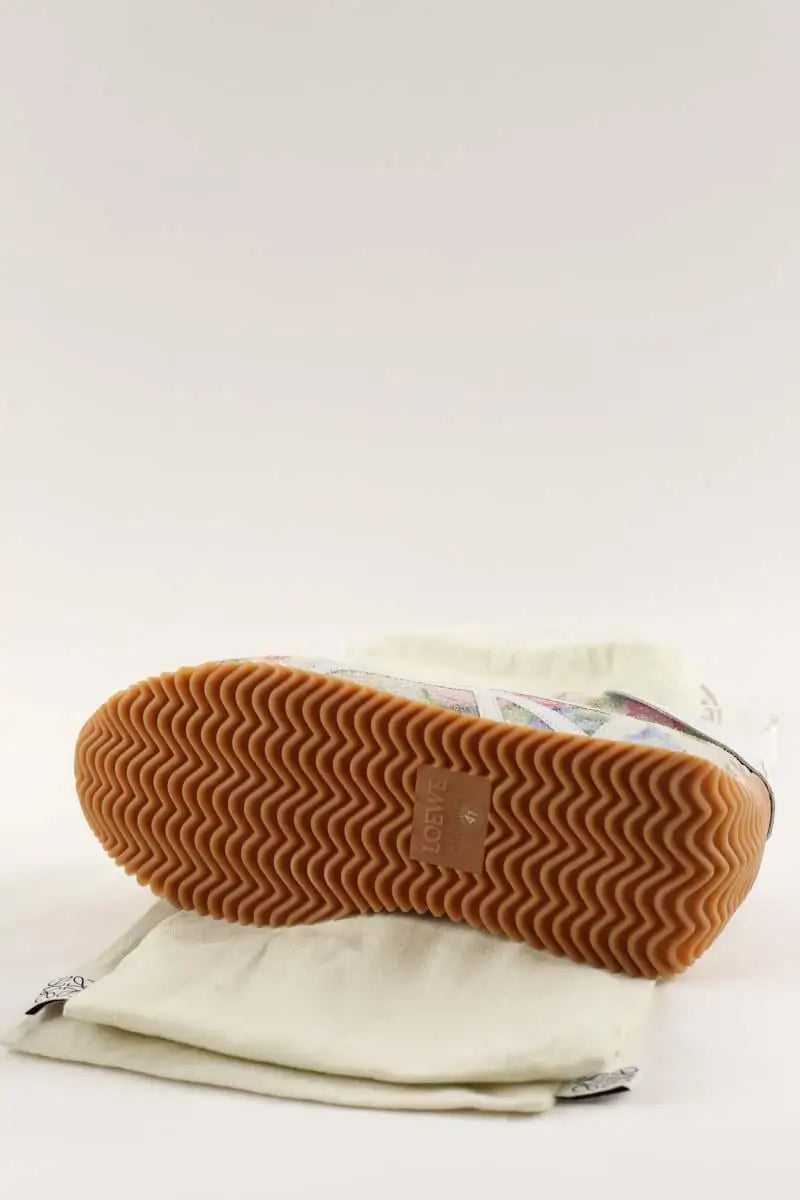 Baskets Loewe Flow runner Ecru en Daim