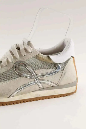 Baskets Loewe Flow runner Gris en Daim