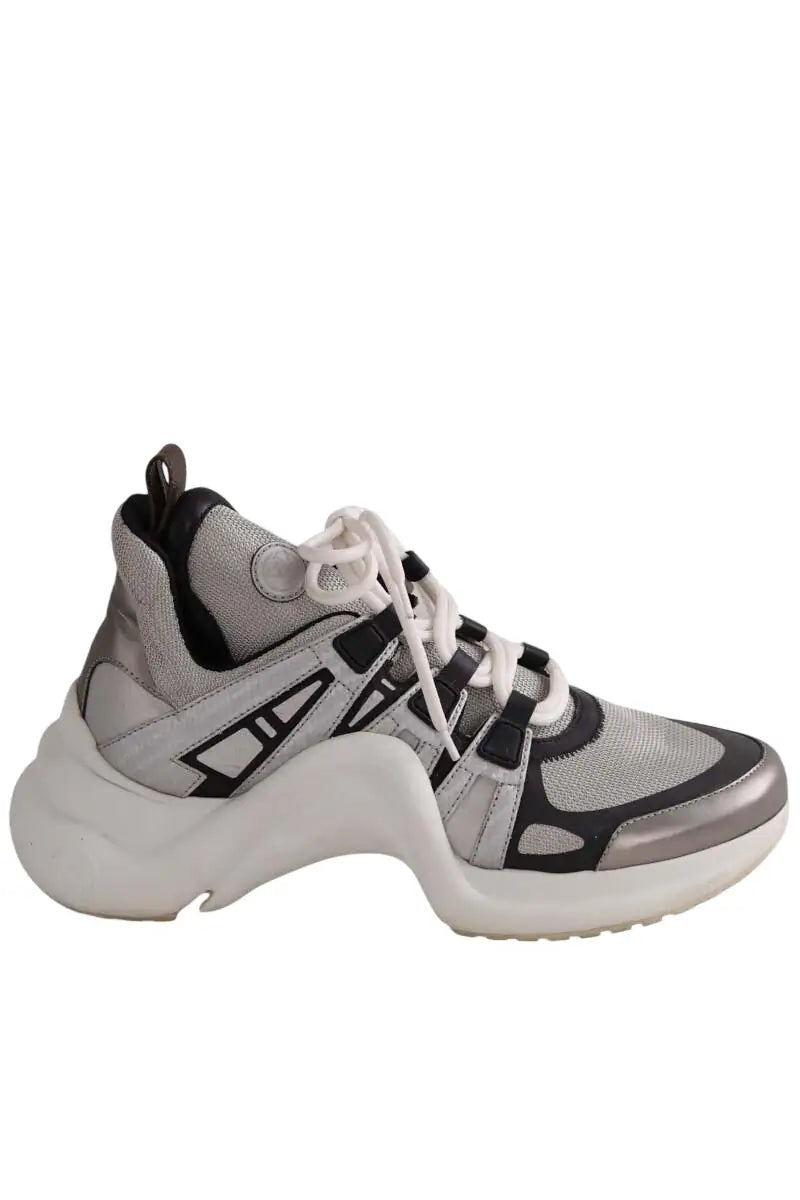 Baskets Louis Vuitton Blanc en Cuir, taille 40 - Seconde Main