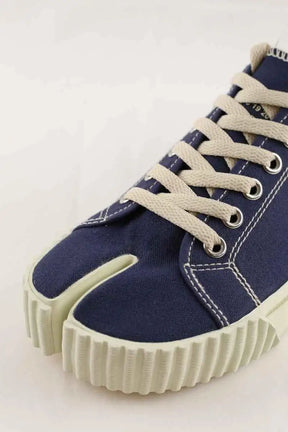 Baskets Maison Martin Margiela Tabi Bleu en Tissu