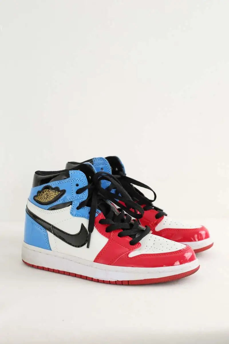 Baskets Nike Bleu en Cuir verni