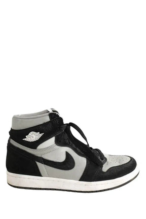 Baskets Nike Gris en Cuir, taille 38 - Seconde Main