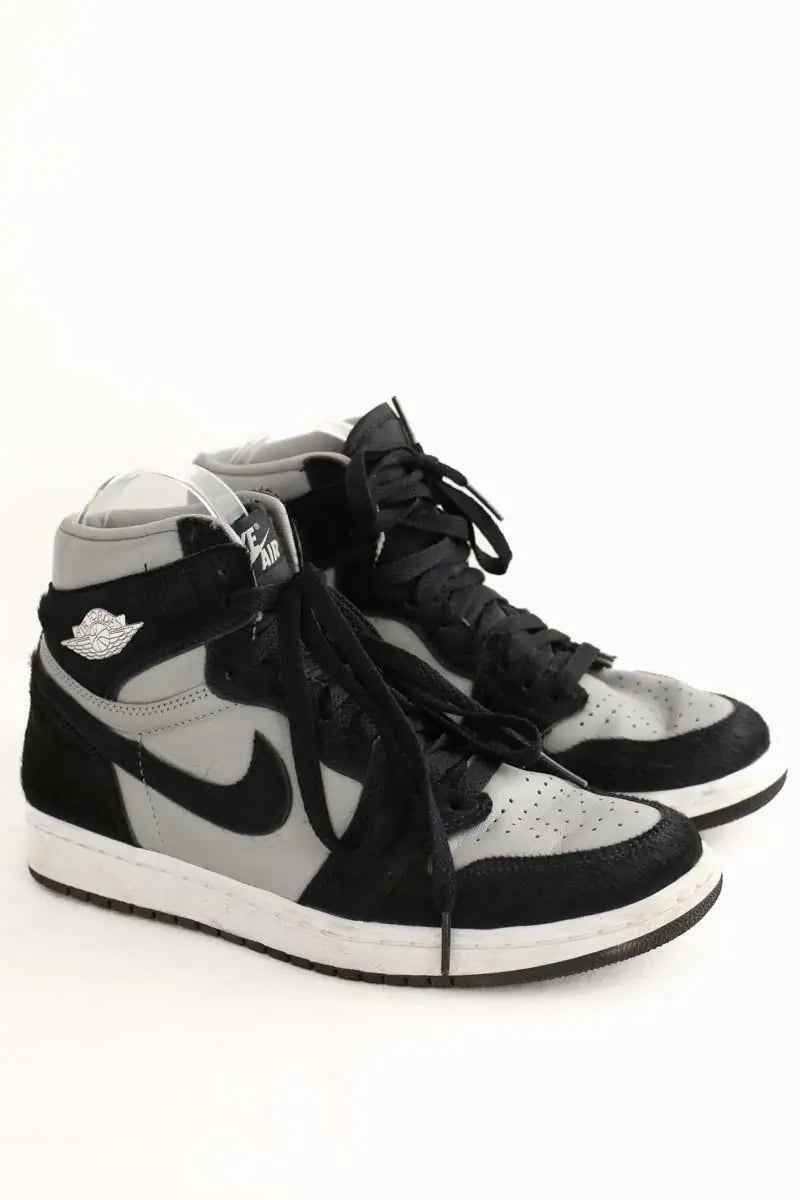 Baskets Nike Gris en Cuir