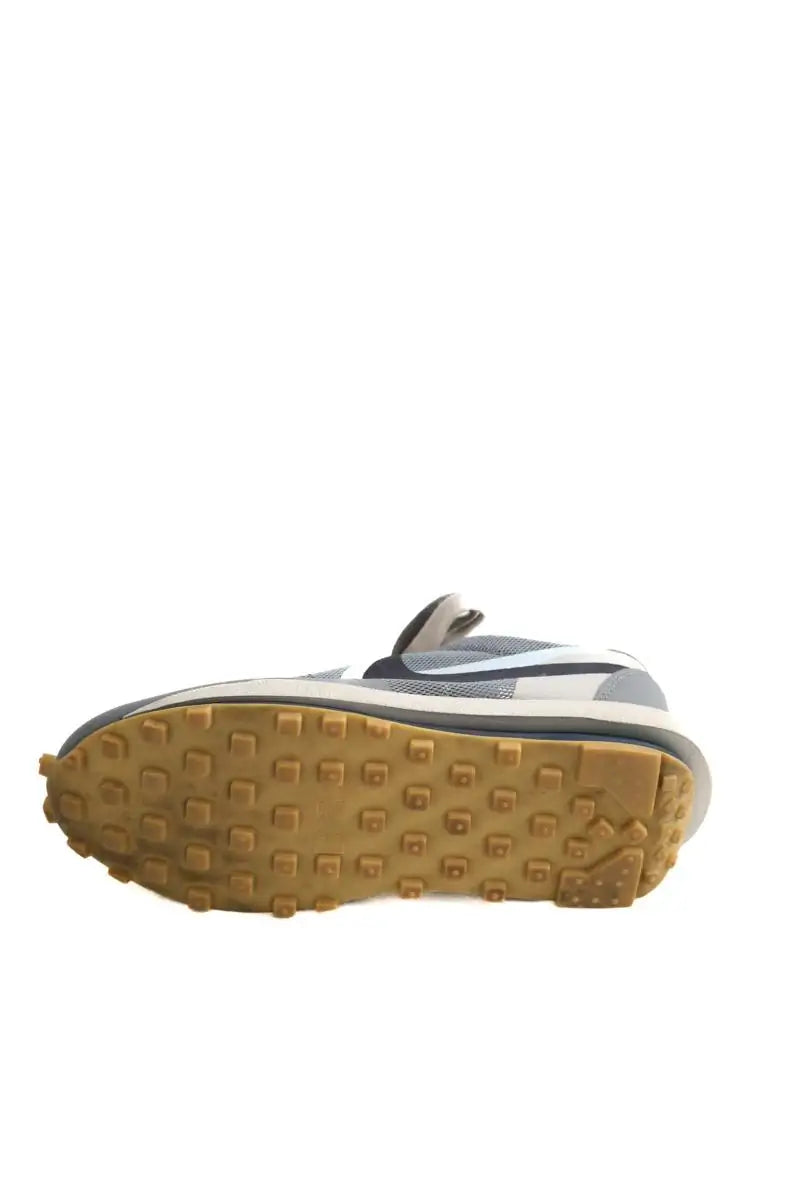 Baskets Nike Gris en Tissu