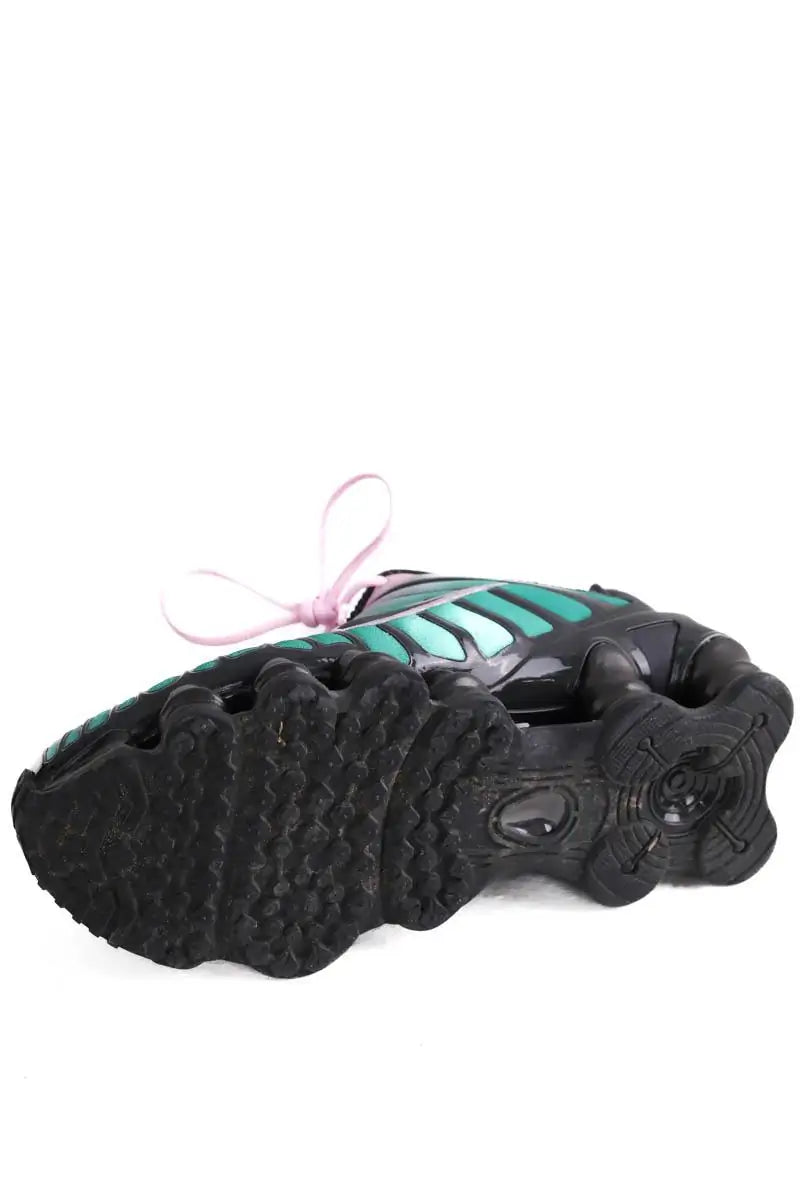 Baskets Nike SHOX Vert en Tissu