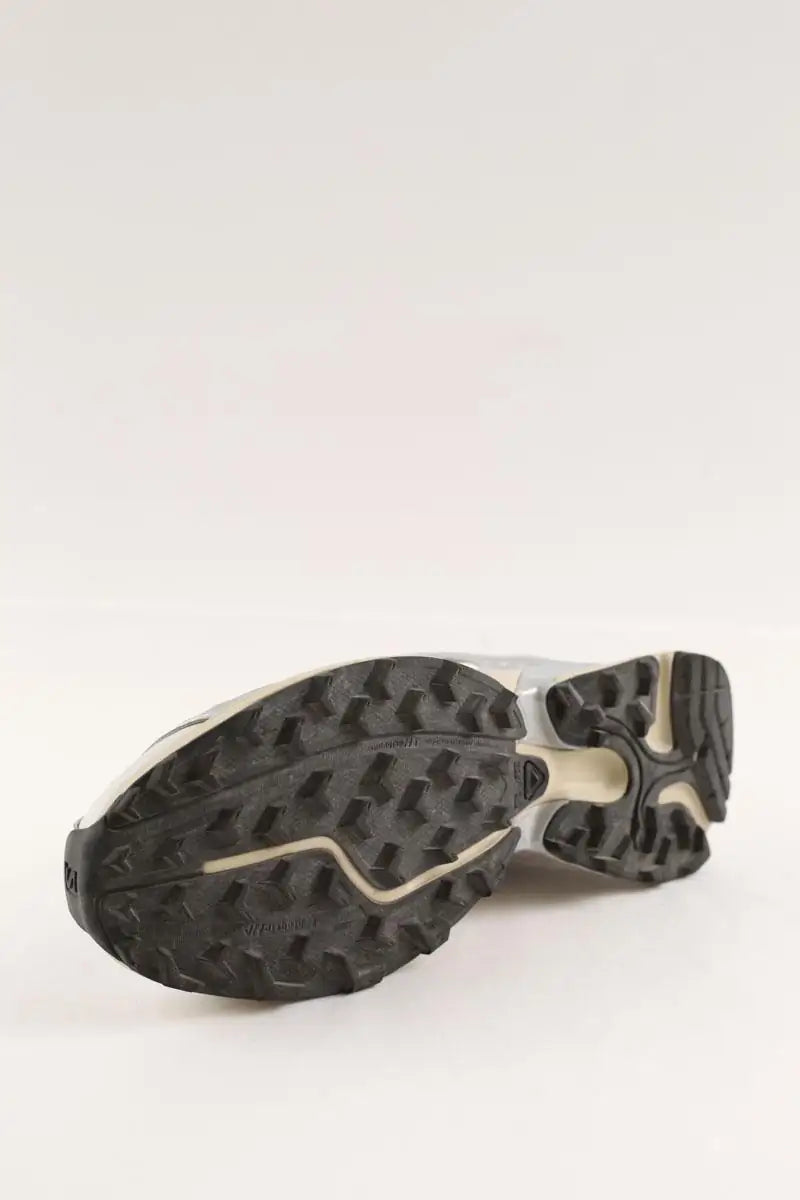 Baskets Salomon Beige en Tissu