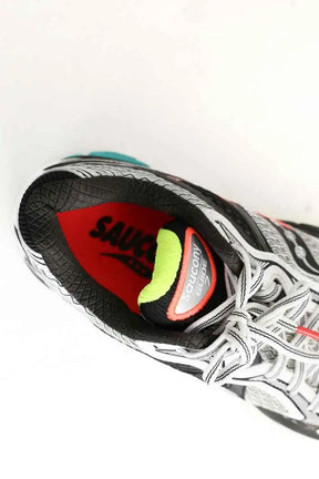 Baskets Saucony Gris en Tissu