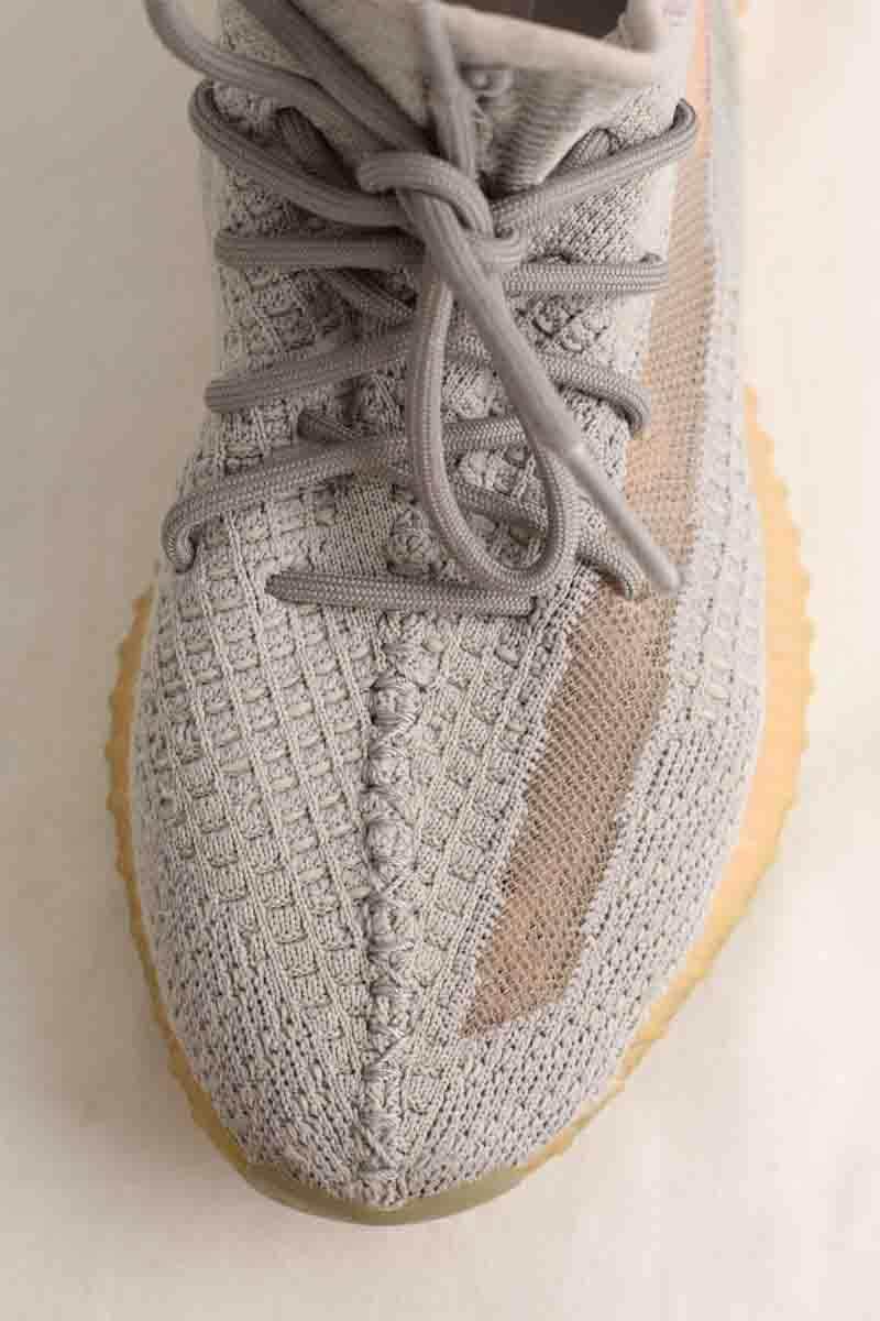 Baskets Yeezy Gris en Tissu