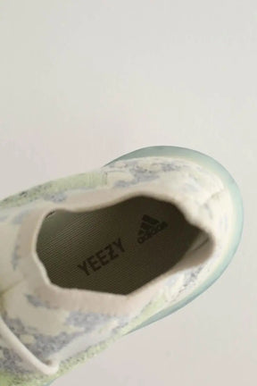 Baskets Yeezy Yeezy boost 380 Bleu en Caoutchouc