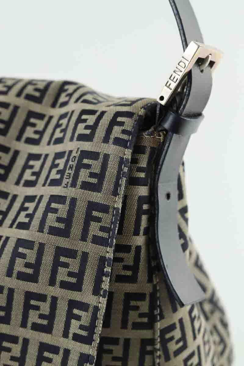 Sacs porté épaule Fendi Baguette Noir