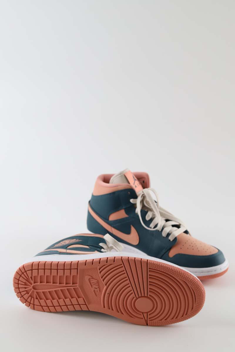 Baskets Nike Air Jordan 1 Rose