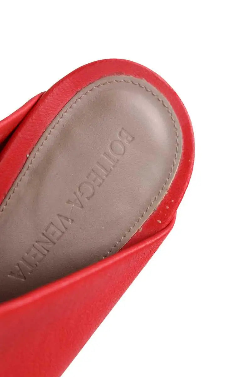 Talons Bottega Veneta Rouge en Cuir