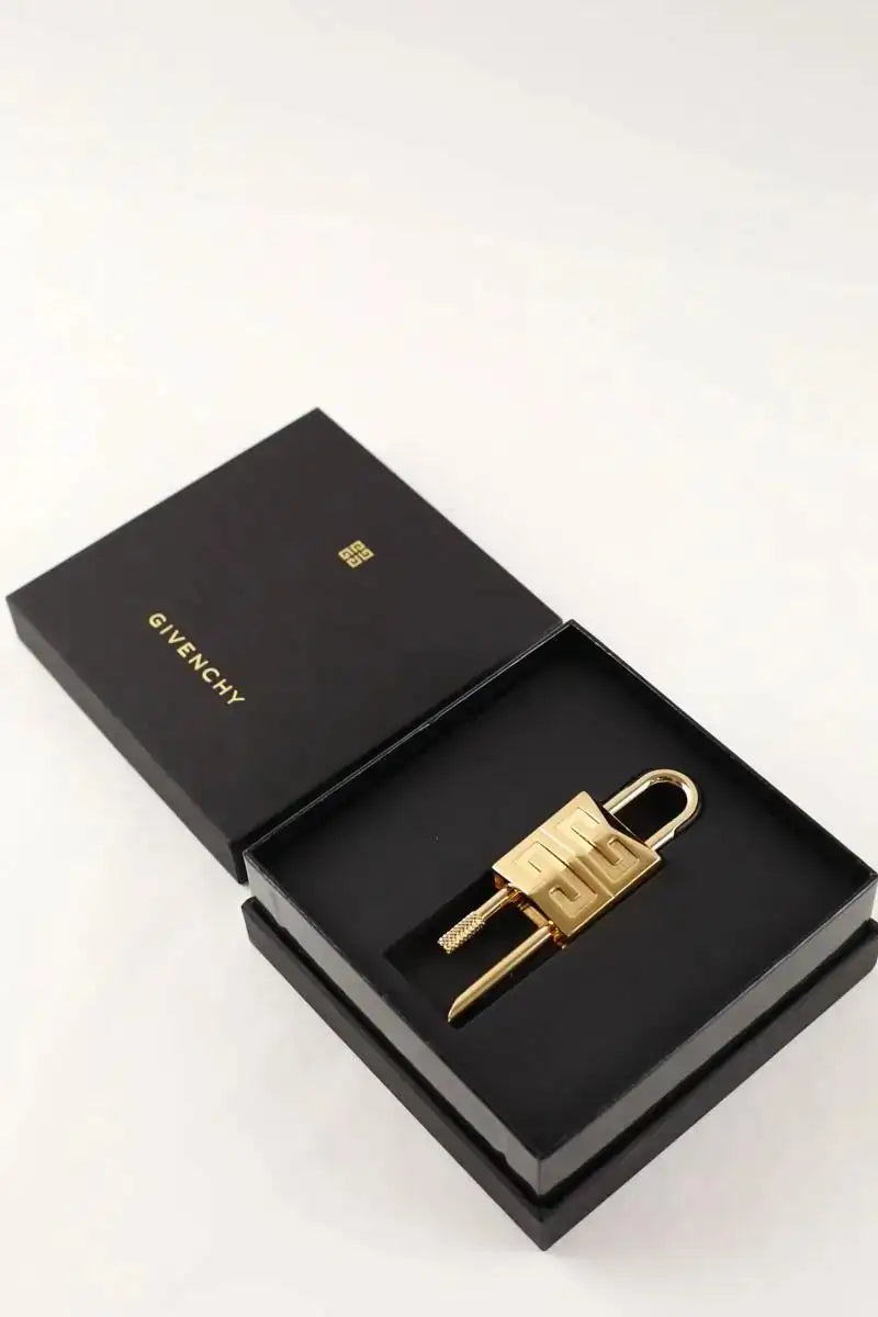 Bijou de sac Givenchy Doré en Métal