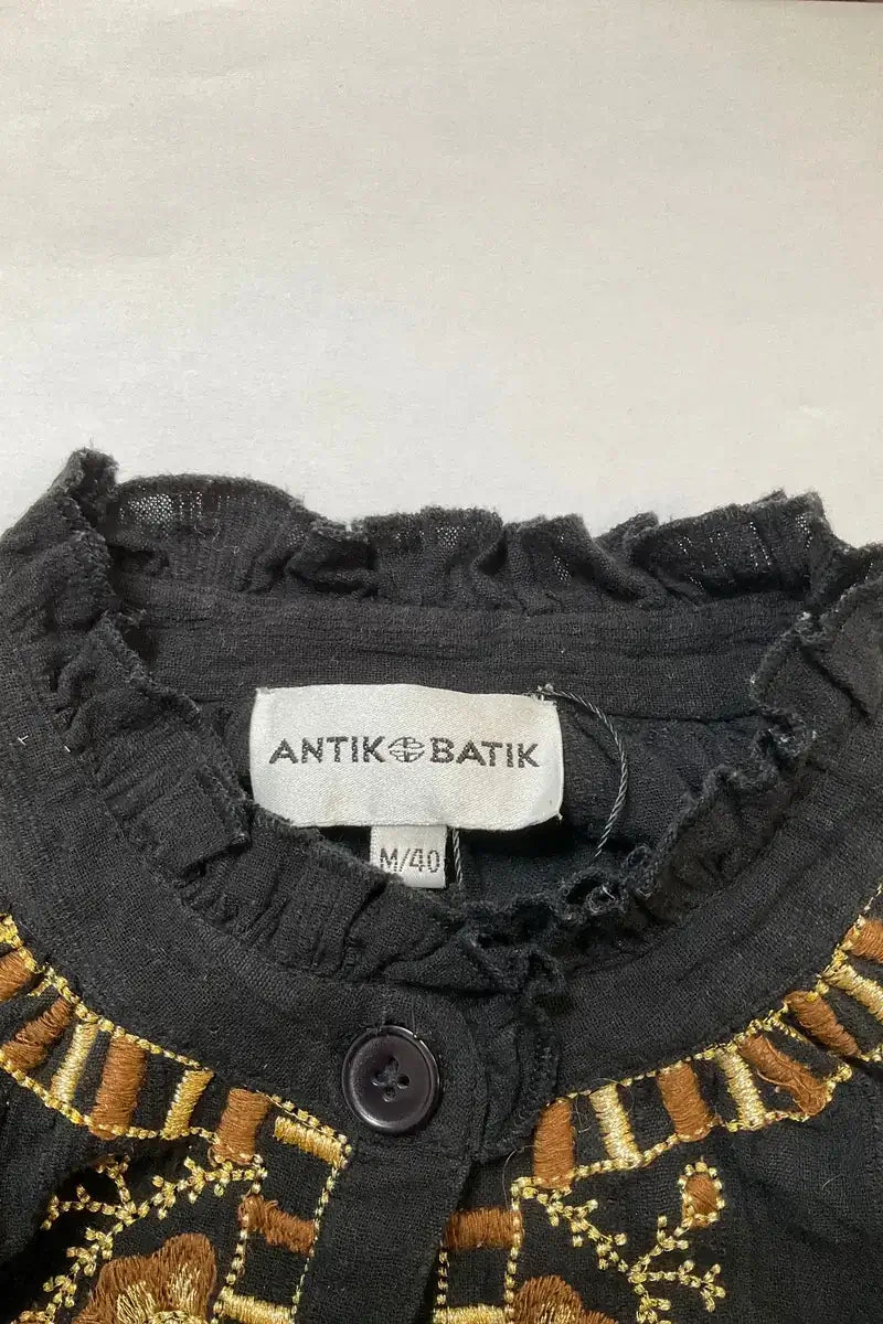 Blouse Antik Batik Noir en Coton