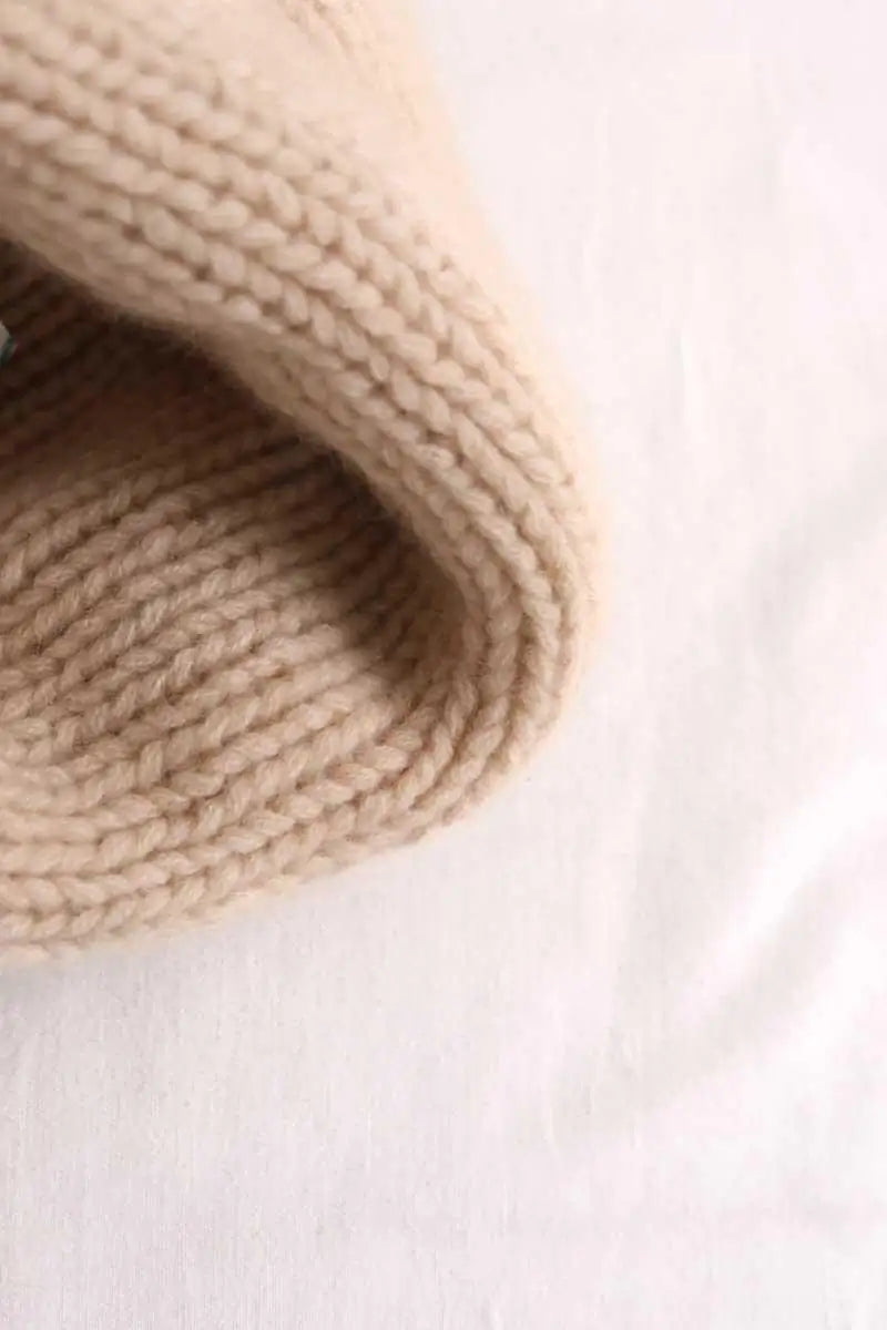 Bonnet Kujten Ecru en Cachemire