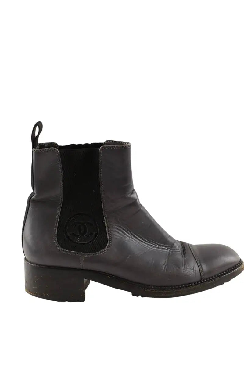 Bottes Chanel Gris en Cuir, taille 40 - Seconde Main
