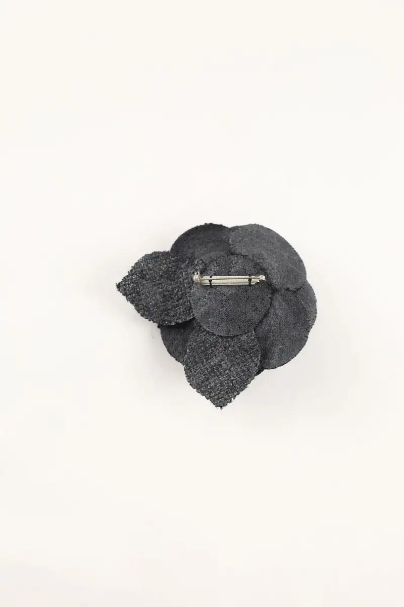 Broche Chanel Noir en Tissu