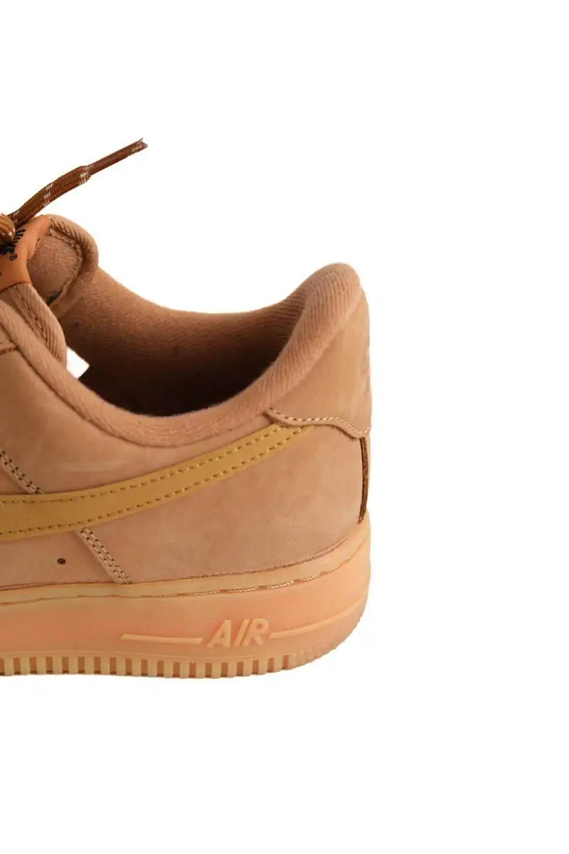 Baskets basses Nike Camel en Cuir
