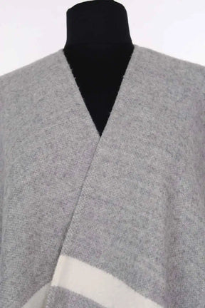 Cape Claudie Pierlot Gris en Laine