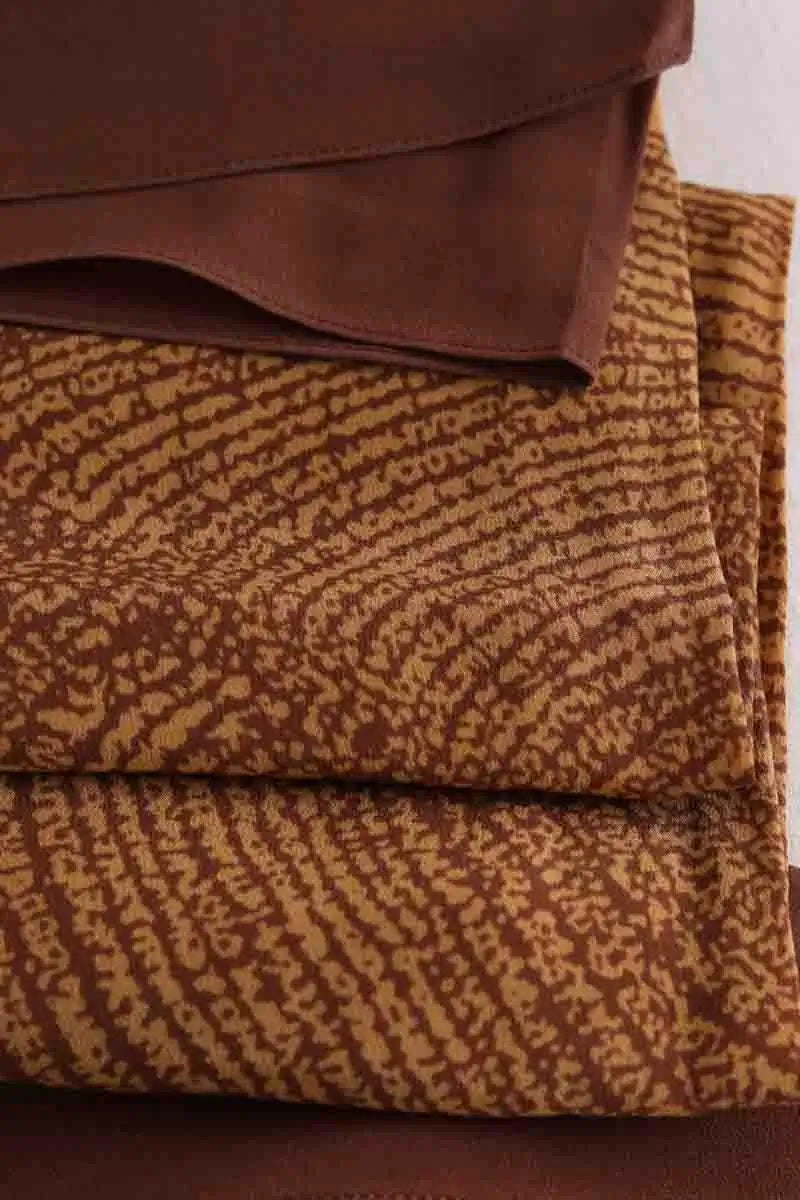Carré Burberry Marron en Soie