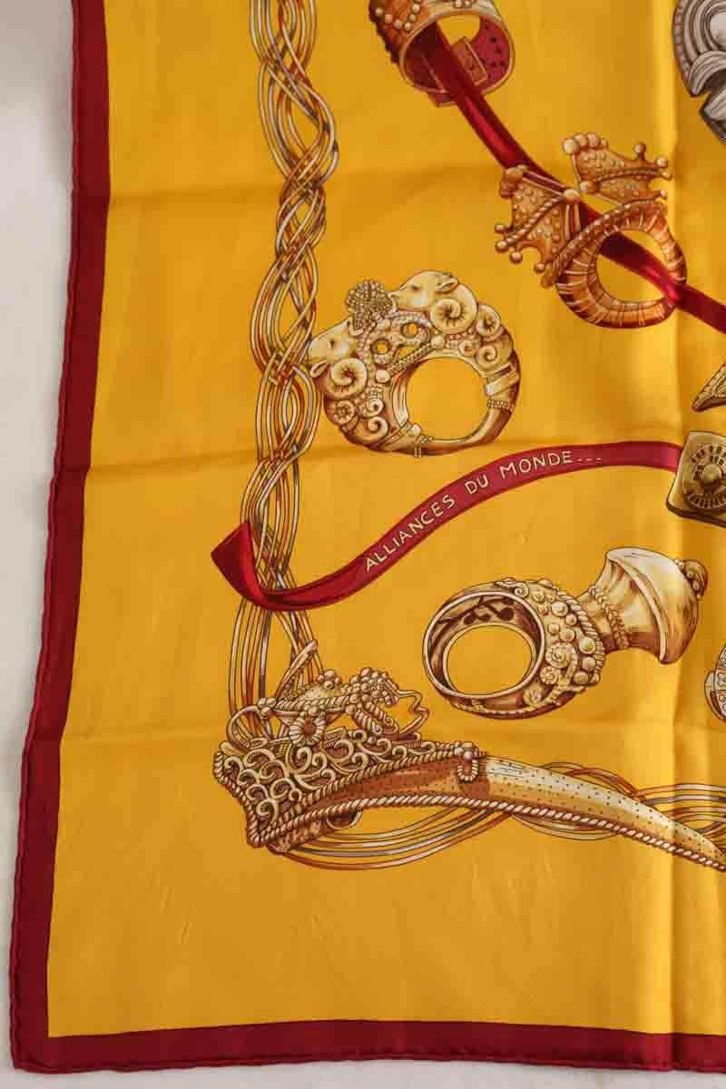 Carré Hermès Alliances du Monde Jaune en Soie