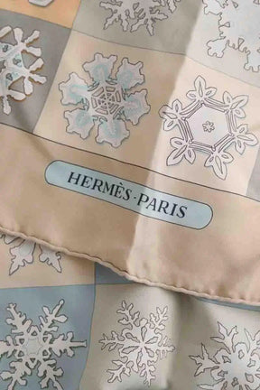 Carré Hermès Beige en Soie