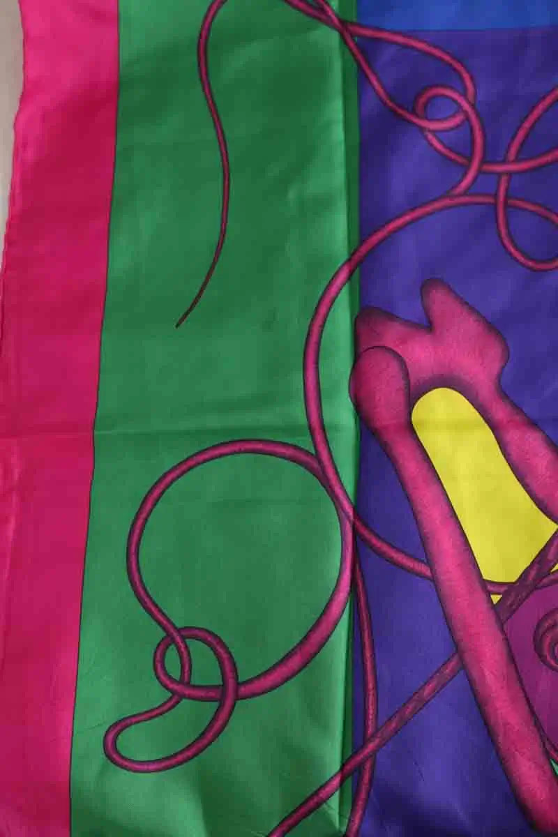 Carré Hermès Coup De Fouet Multicolore en Soie
