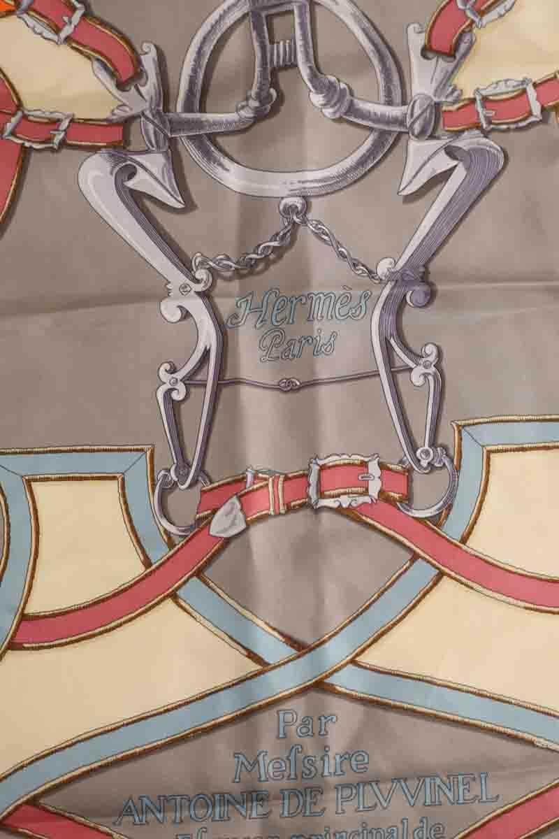 Carré Hermès Gris en Soie