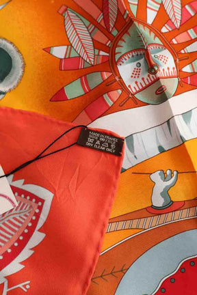 Carré Hermès La Vie Du Grand Nord Orange en Soie