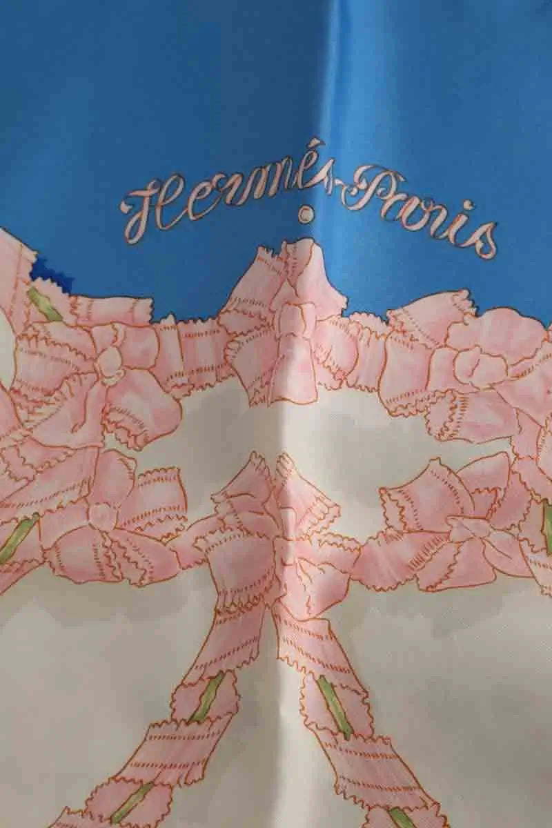 Carré Hermès Le sacre du printemps Multicolore en Soie