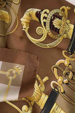 Carré Hermès Marron en Soie