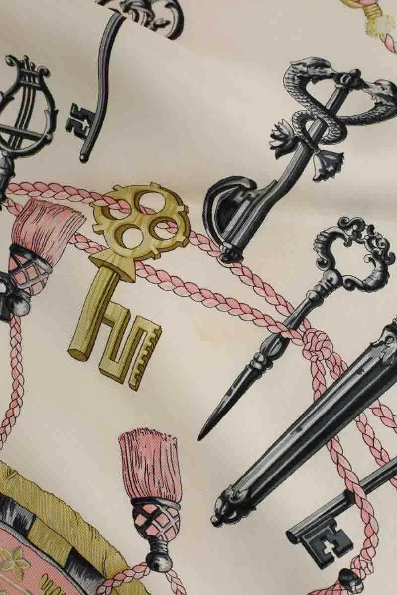 Carré Hermès Rose en Soie