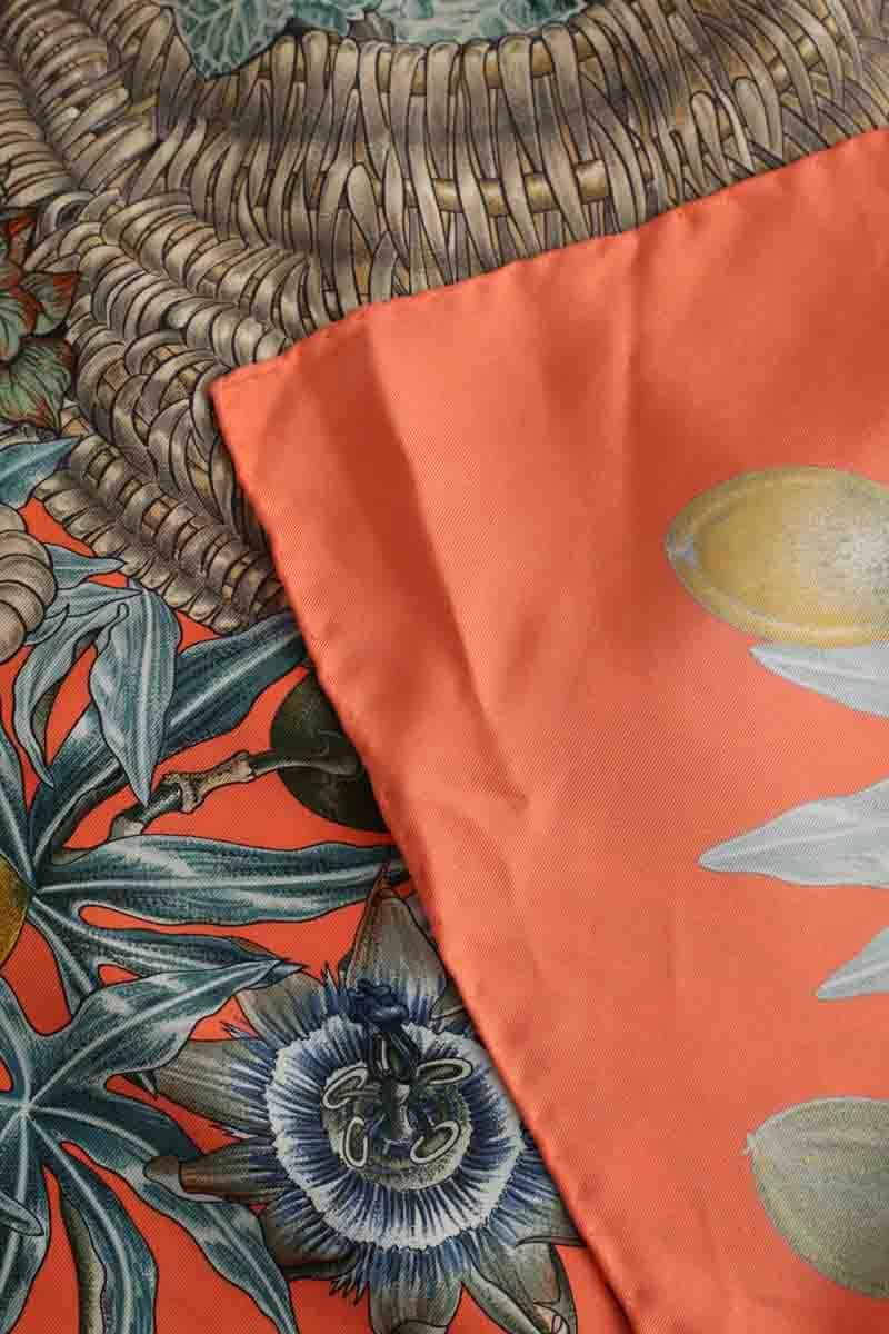 Carré Hermès Rose en Soie